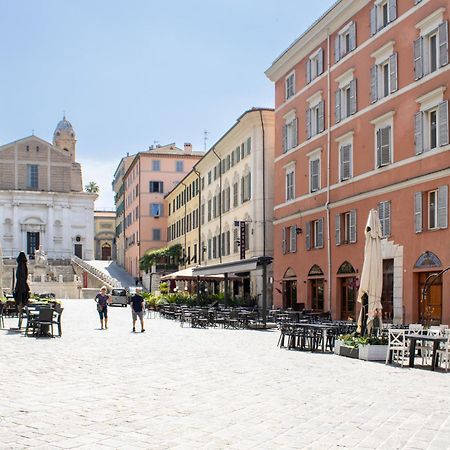 Appartamento Palazzo Tancredi Ancona Esterno foto