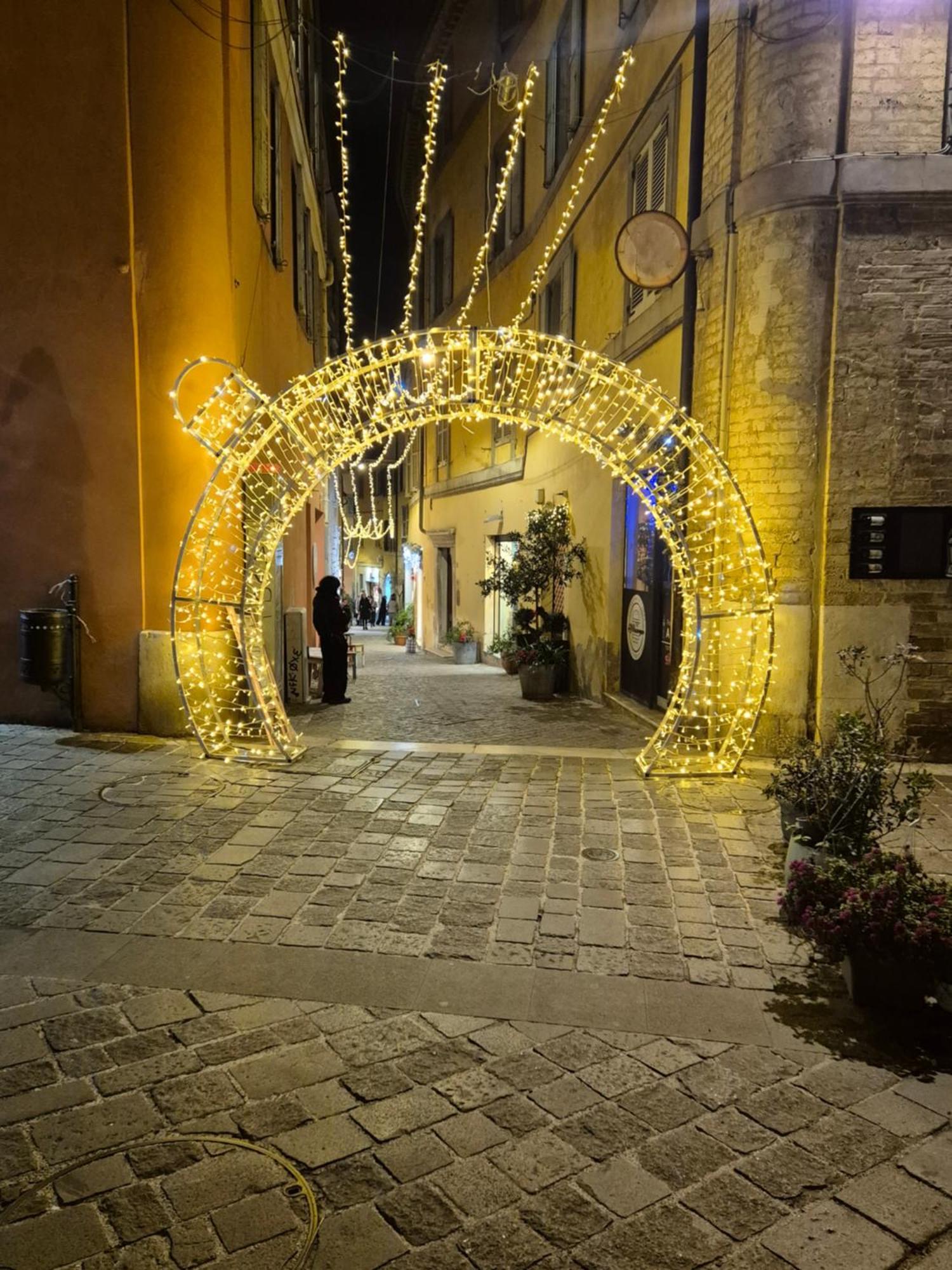 Appartamento Palazzo Tancredi Ancona Esterno foto
